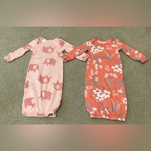 2 newborn gowns